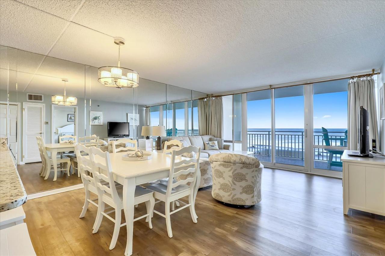 Carousel Apartment