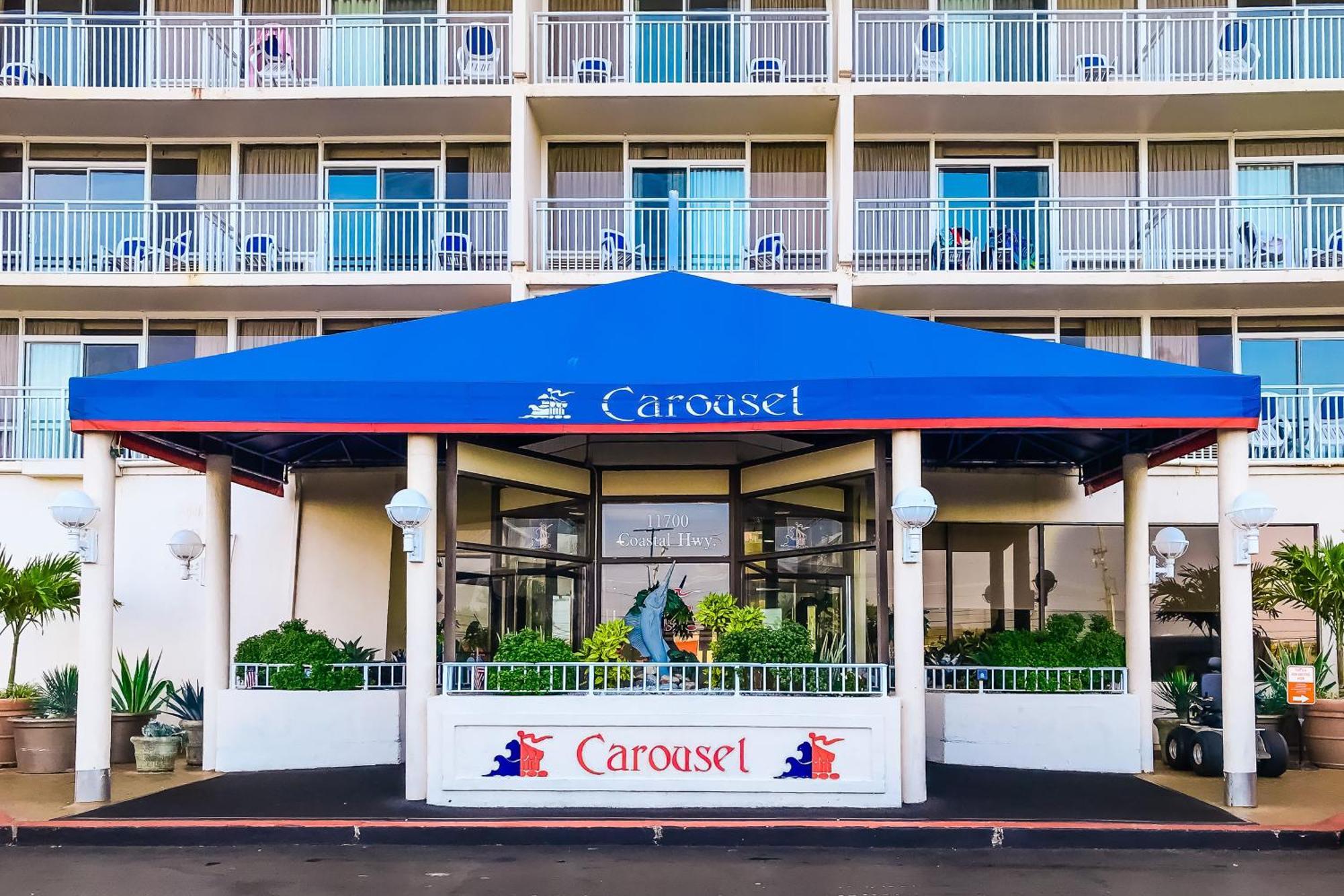 Carousel Apartment *