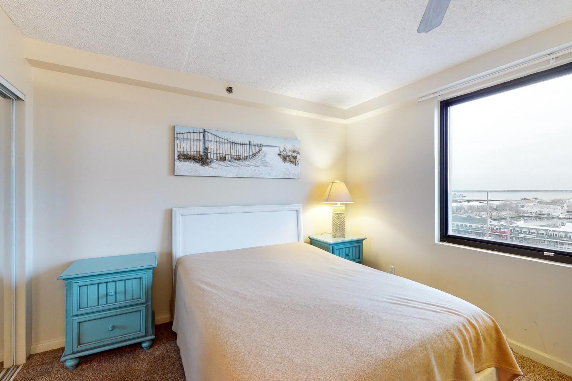 Carousel Apartment *